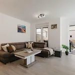 Apartment Rd - Private Paradise With Pool & Beautiful Garden - Minimum 4-night *