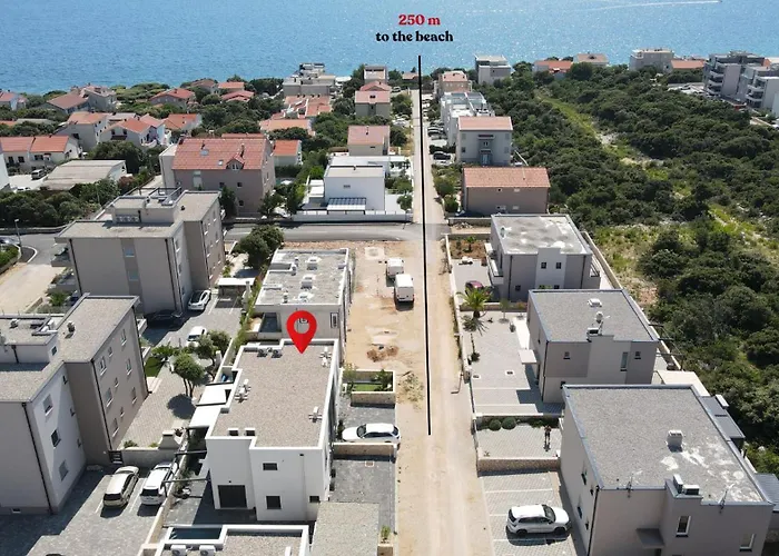 Rd - Private Paradise With Pool & Beautiful Garden - Minimum 4-night Apartman *