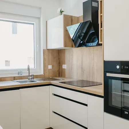 Apartment Rd - Private Paradise With Pool & Beautiful Garden - Minimum 4-night *